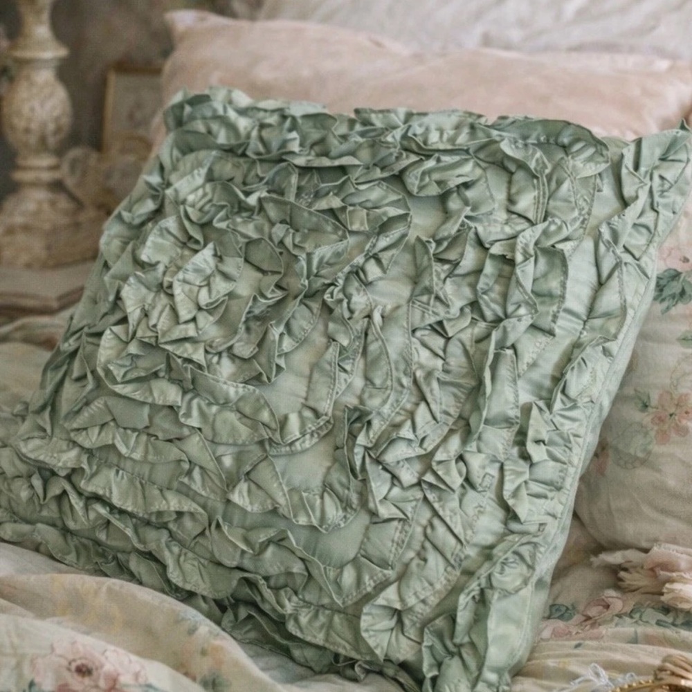 Anthropologie Ruffle Pillow Sham Cover Square Bedding Mint Green Cottage Seafoam